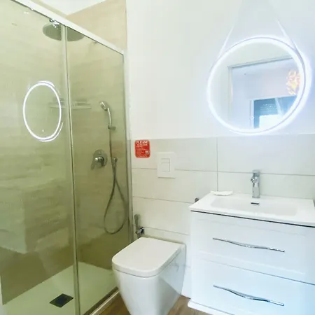 The Luxory Cat Bed and Breakfast Μιλάνο